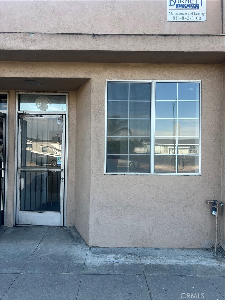 4310 W Burbank Boulevard | Similar Property Thumbnail