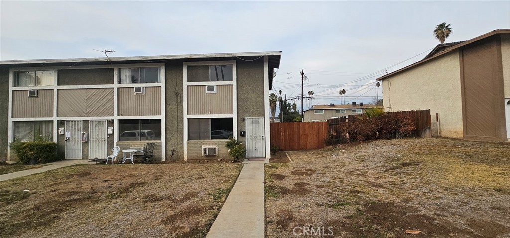 1131 E Citrus Avenue, #1 | Similar Property Thumbnail