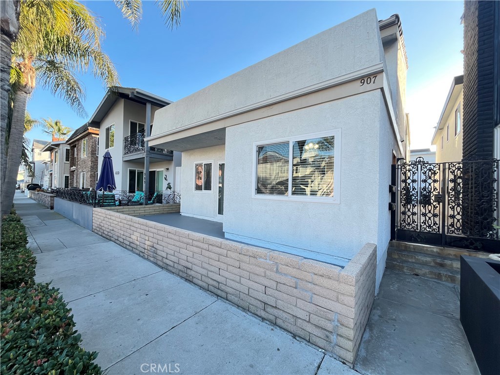 907 E Balboa Boulevard, #B | Similar Property Thumbnail