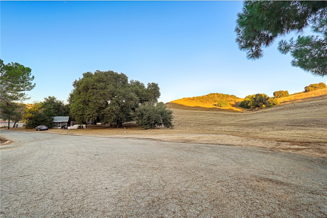 29730 W. Hasley Canyon Rd | Similar Property Thumbnail