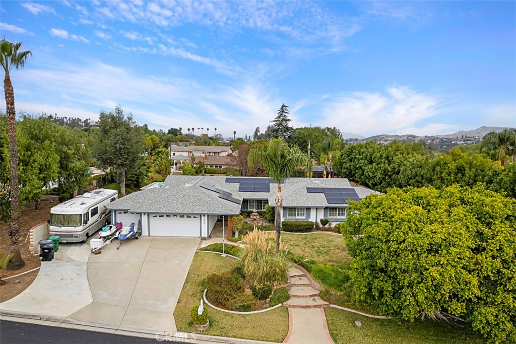 7230 Sarsaparilla Drive | Similar Property Thumbnail 8