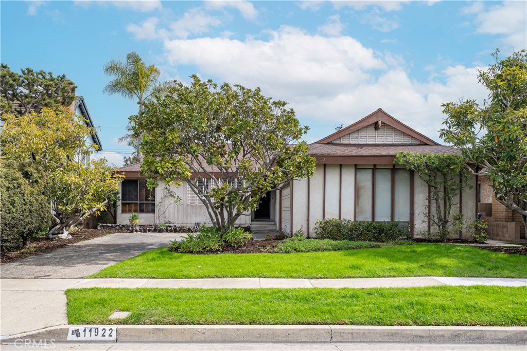 11922 Paseo Bonita | Similar Property Thumbnail