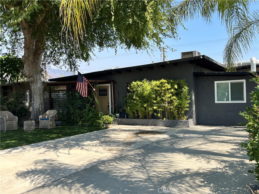 514 N Angeleno Avenue | Similar Property Thumbnail 1