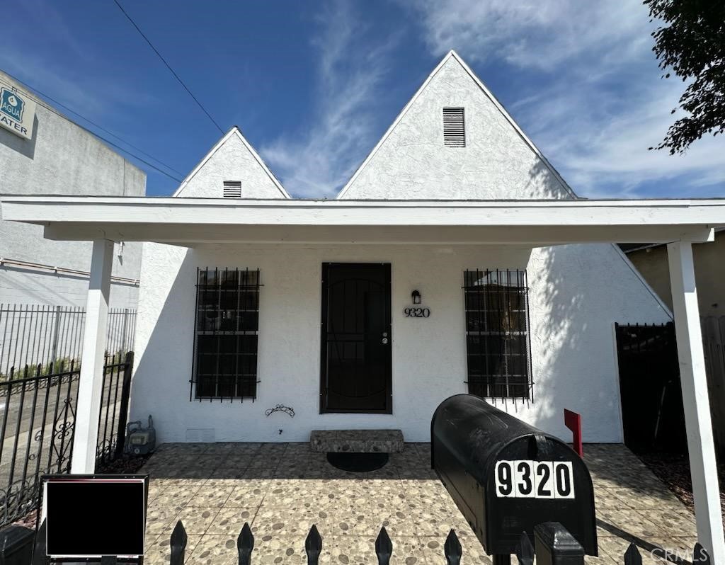 9320 S Normandie Avenue | Similar Property Thumbnail