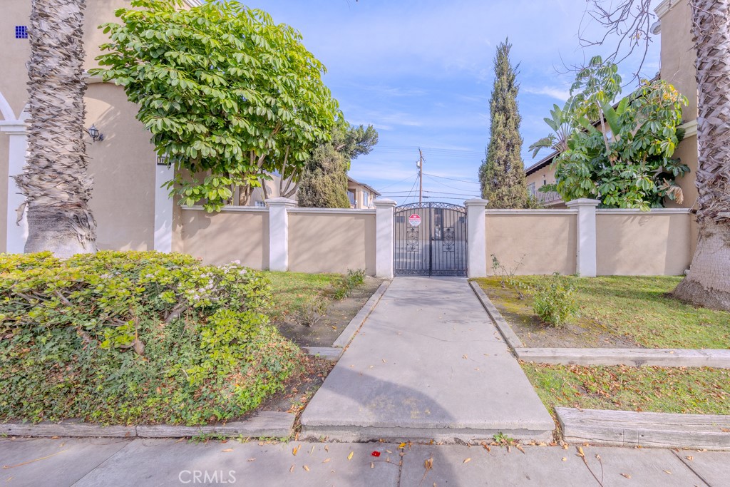 906 S Fann Street | Similar Property Thumbnail