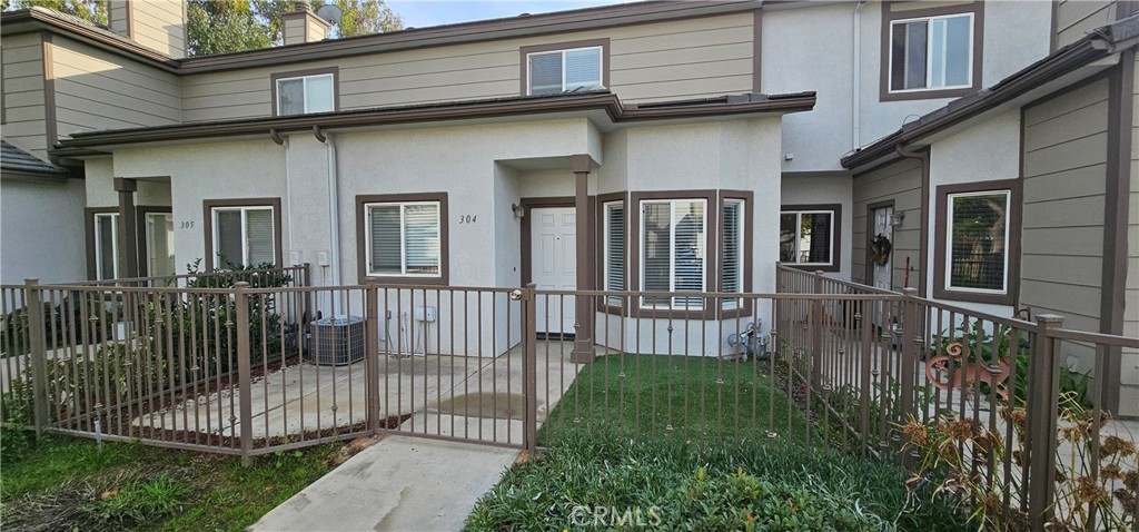 1555 Orange Avenue, #304 | Similar Property Thumbnail