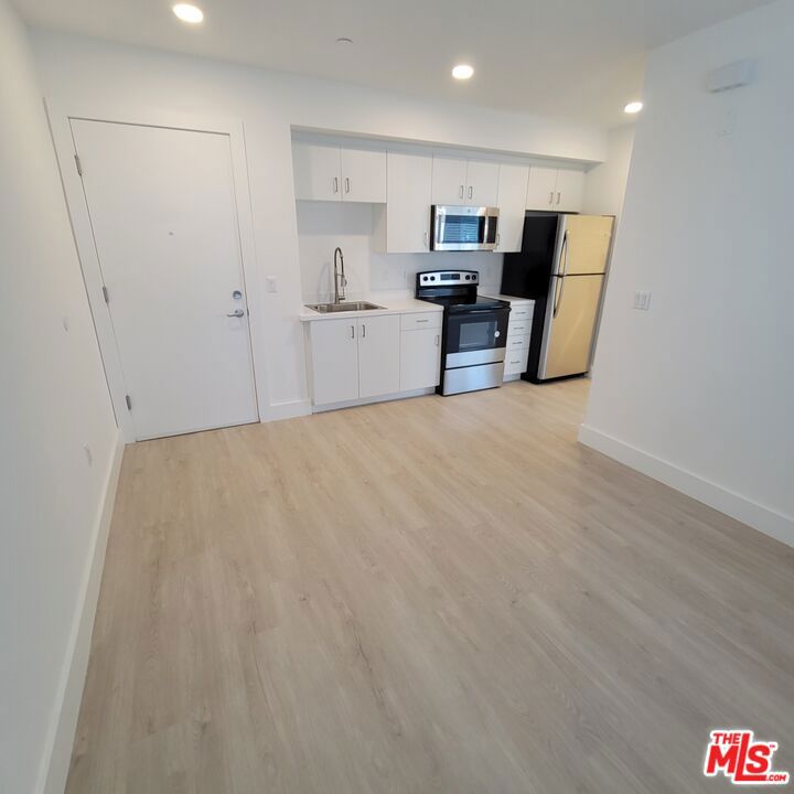 9300 S Compton Street, #207 | Similar Property Thumbnail