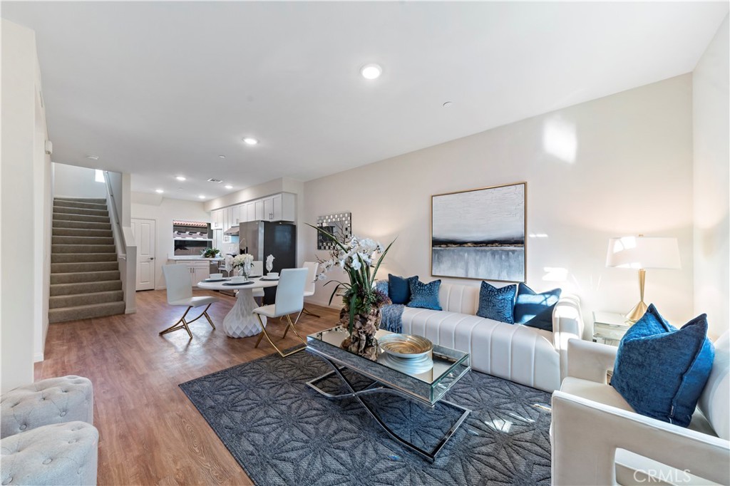 961 E Phillips Boulevard, #8 | Similar Property Thumbnail 4