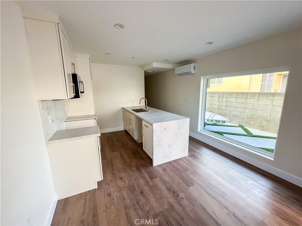 1774 1/2 W 37Th Place | Similar Property Thumbnail