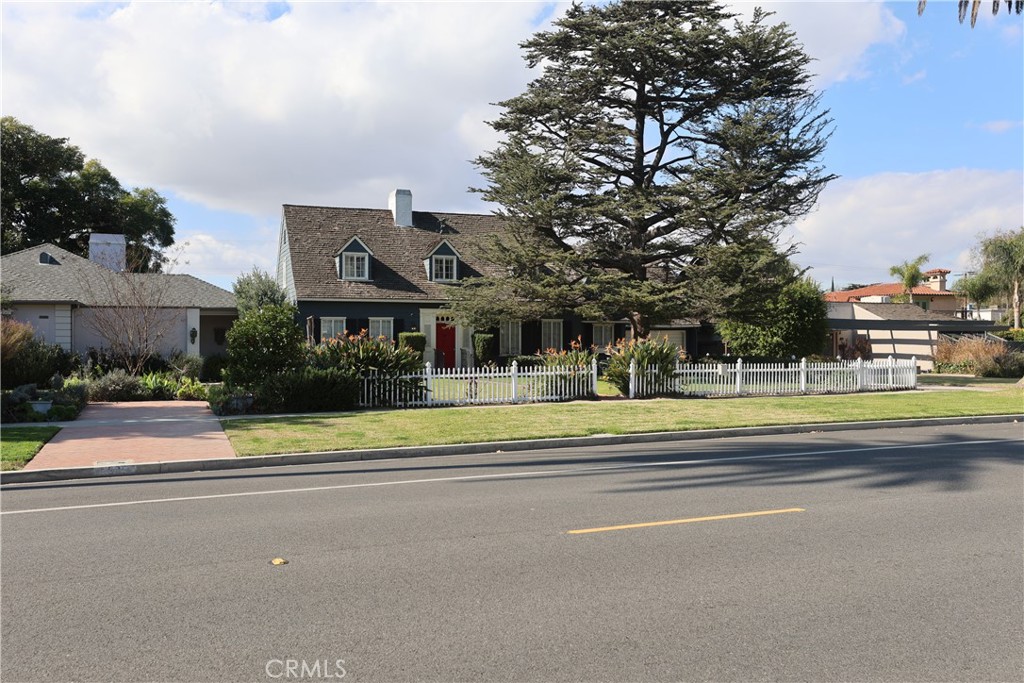 3939 Pacific Avenue | Similar Property Thumbnail