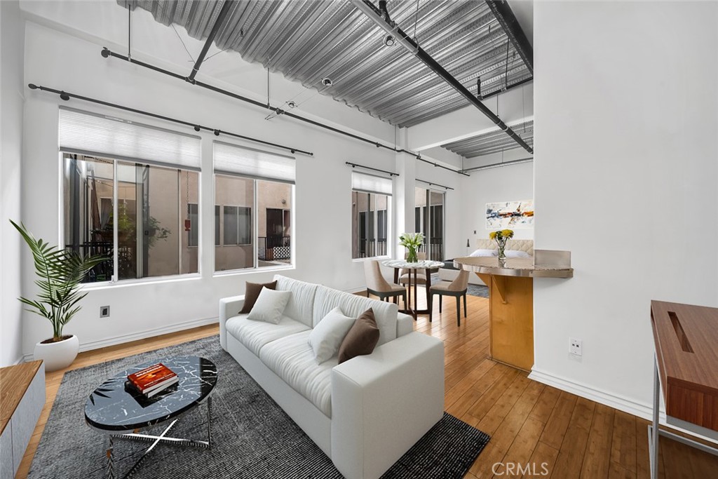 312 W 5Th Street, #1121 | Similar Property Thumbnail