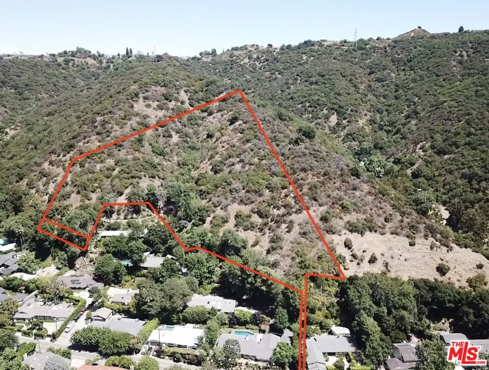 0 Mandeville Canyon Road | Similar Property Thumbnail