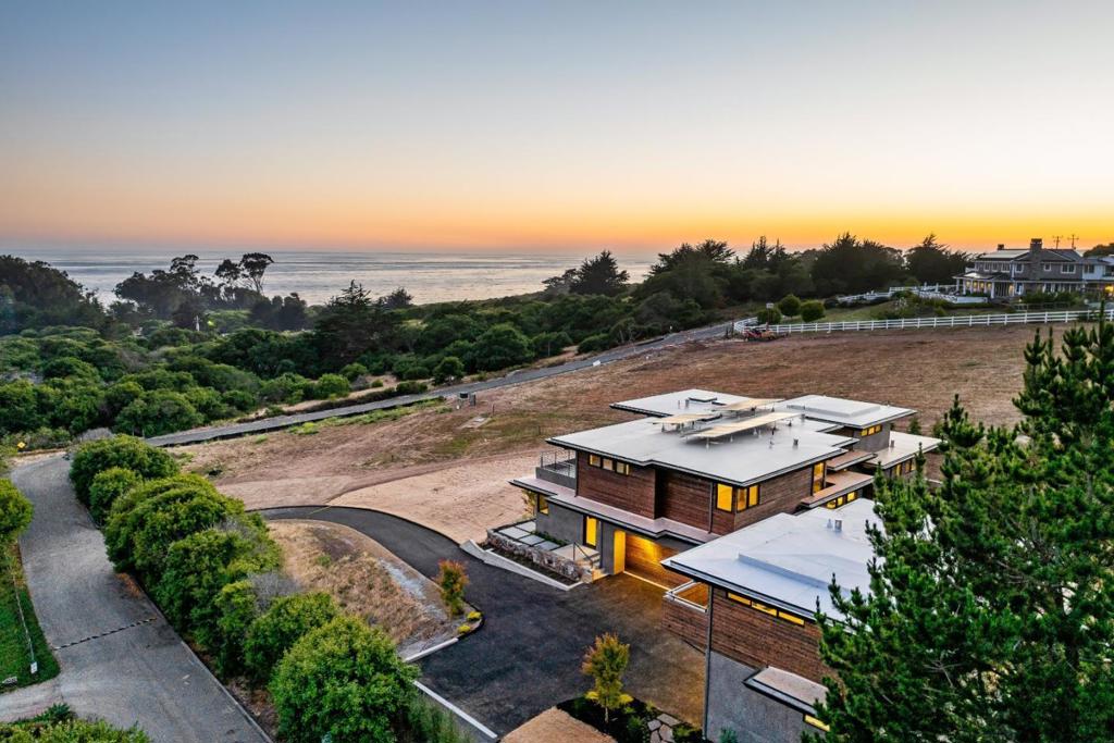 600 Sea View Terrace | Similar Property Thumbnail