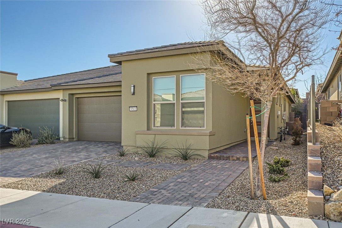 9561 Jadeite Lane | Similar Property Thumbnail 3