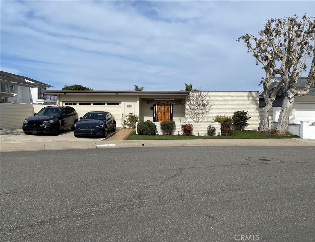 16592 Wellington Circle | Similar Property Thumbnail