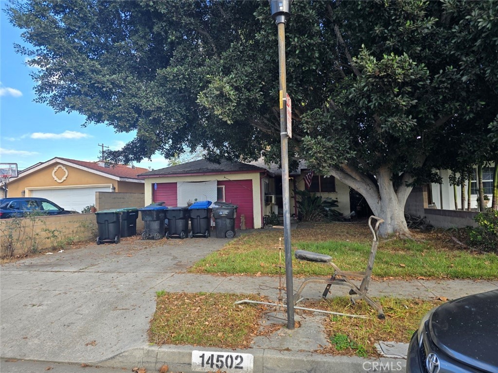 14502 Horst Avenue | Similar Property Thumbnail 7