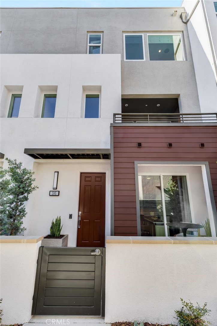 613 S Lyon Street | Similar Property Thumbnail