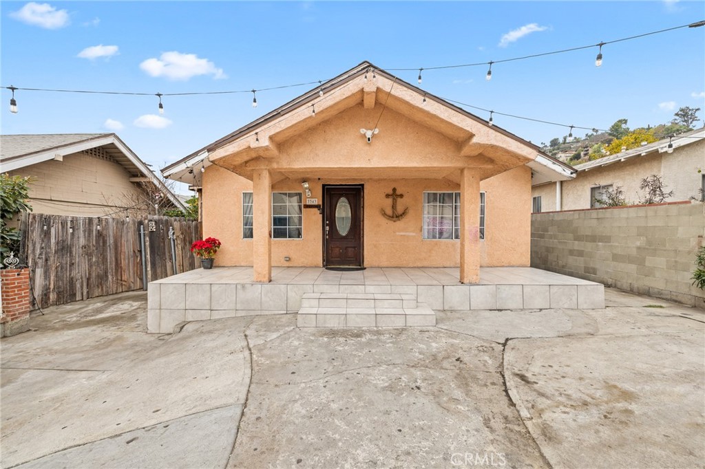 3343 Roseview Avenue | Similar Property Thumbnail