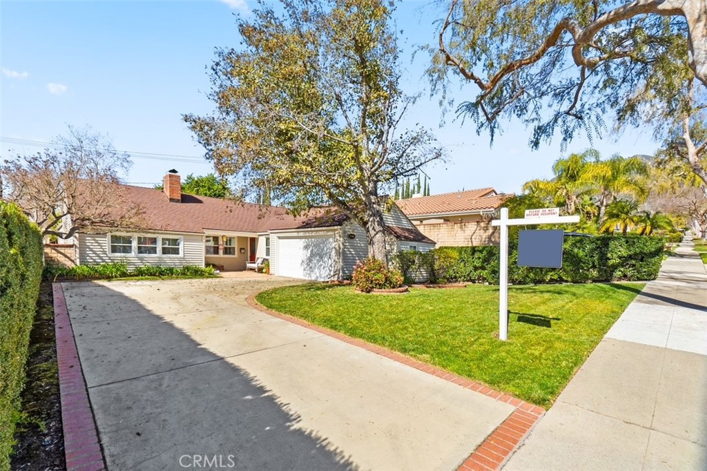 1135 Coronet Avenue | Similar Property Thumbnail