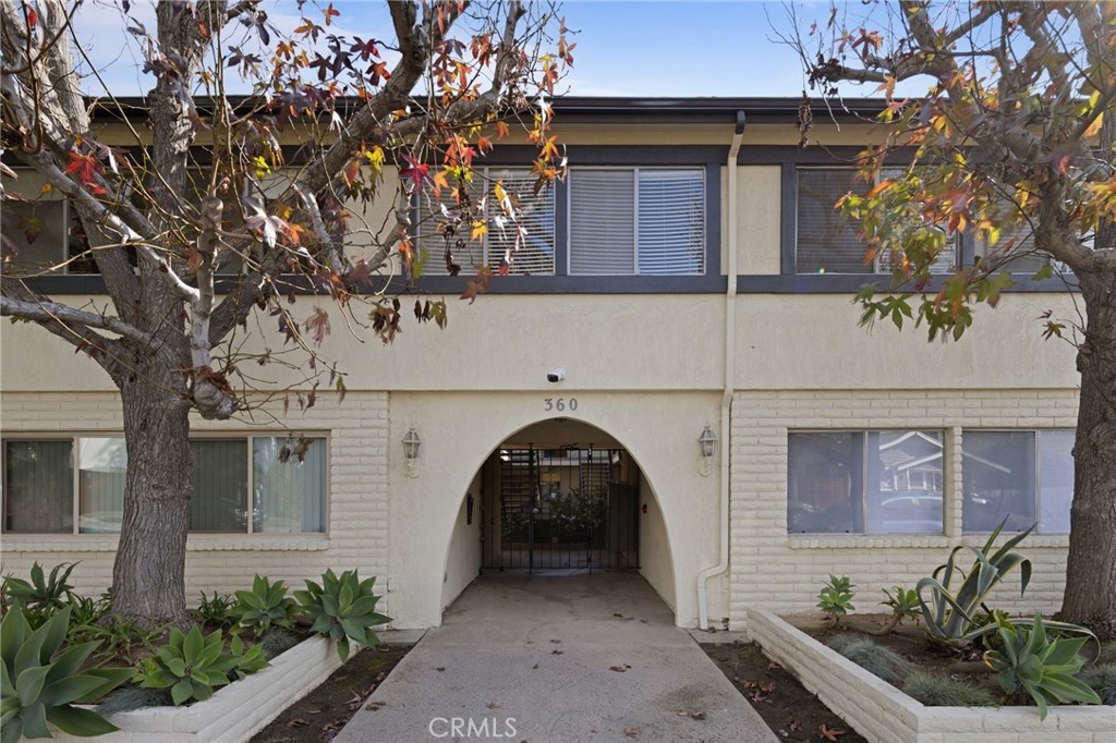 360 Gladys Avenue, #3 | Similar Property Thumbnail