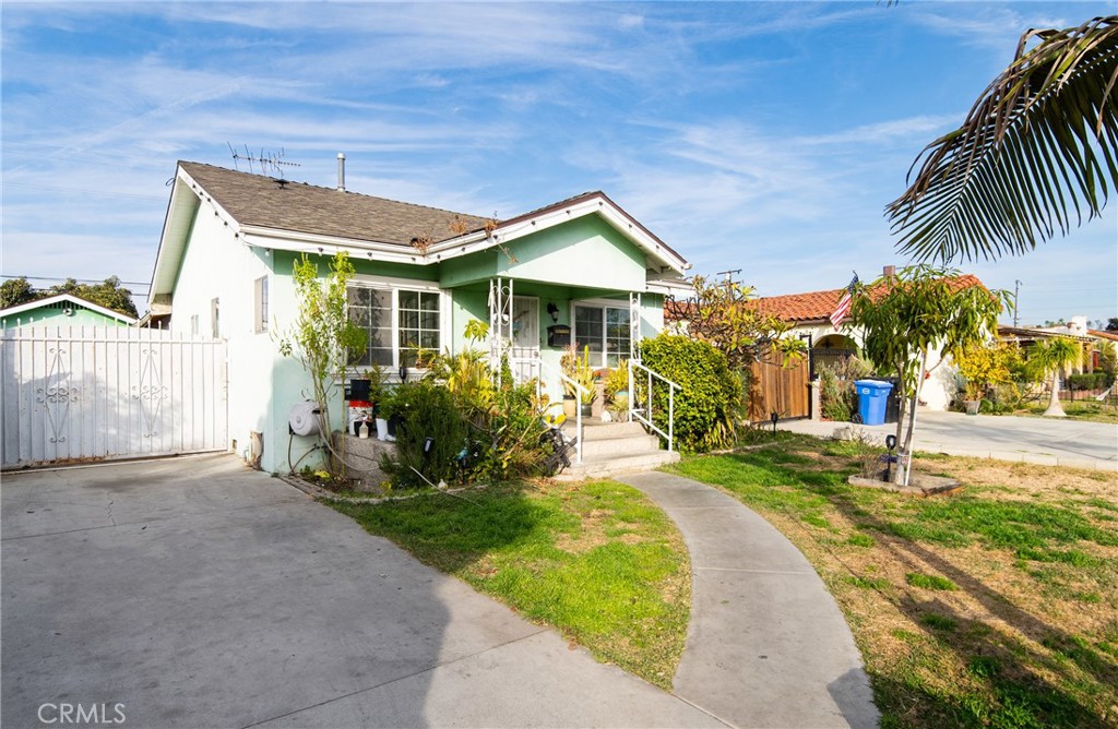 3153 Olive Street | Similar Property Thumbnail