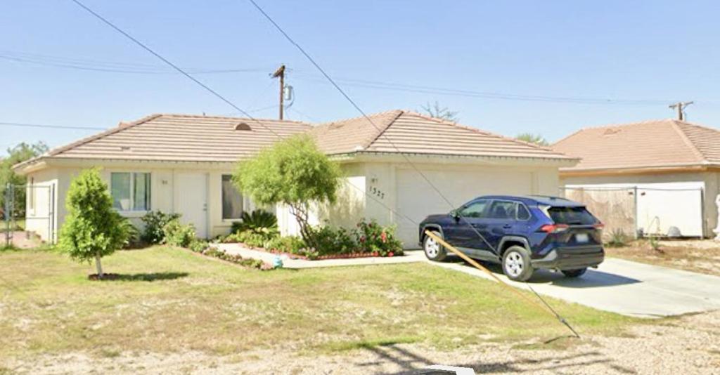 1327 Carpenteria Avenue | Similar Property Thumbnail 7