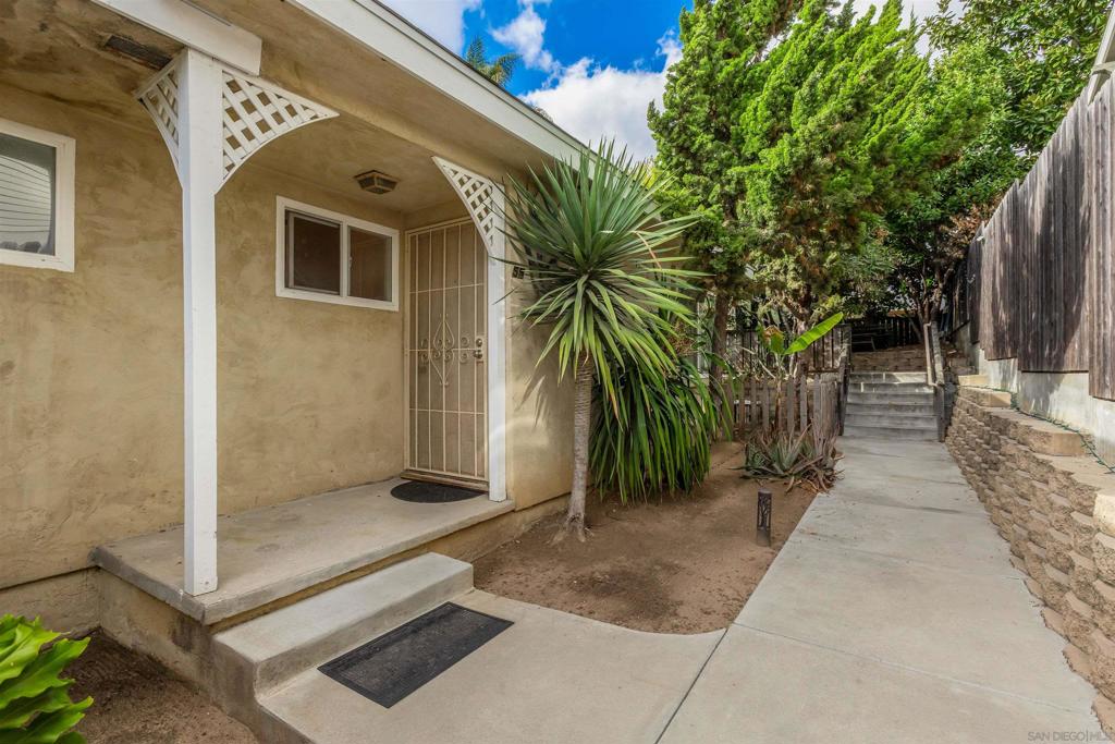 2655 57 C St | Similar Property Thumbnail