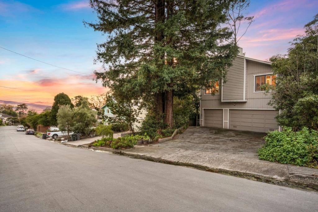 355 Avenue Portola | Similar Property Thumbnail