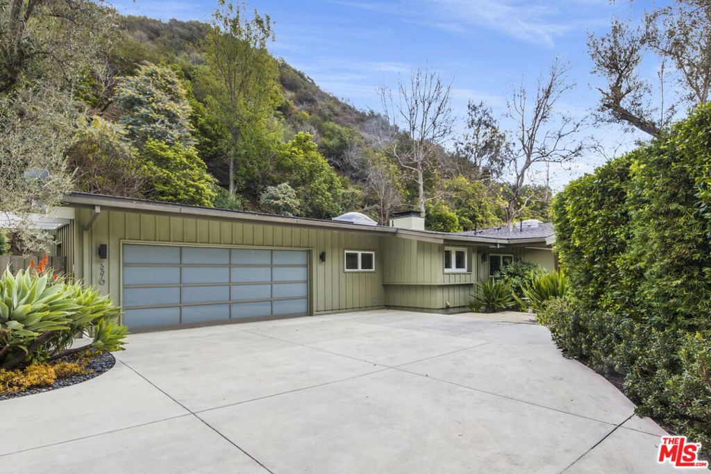 3370 Mandeville Canyon Road | Similar Property Thumbnail