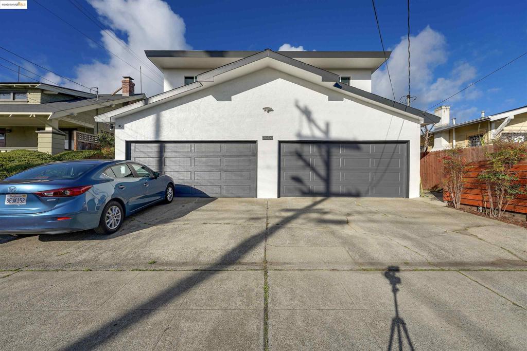 3054 Bona Street , #A | Similar Property Thumbnail