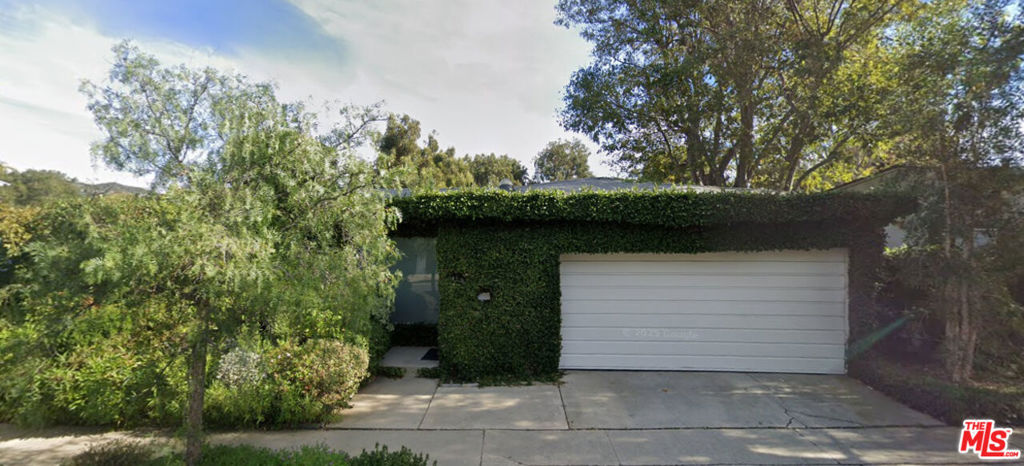 674 Palmera Avenue | Similar Property Thumbnail