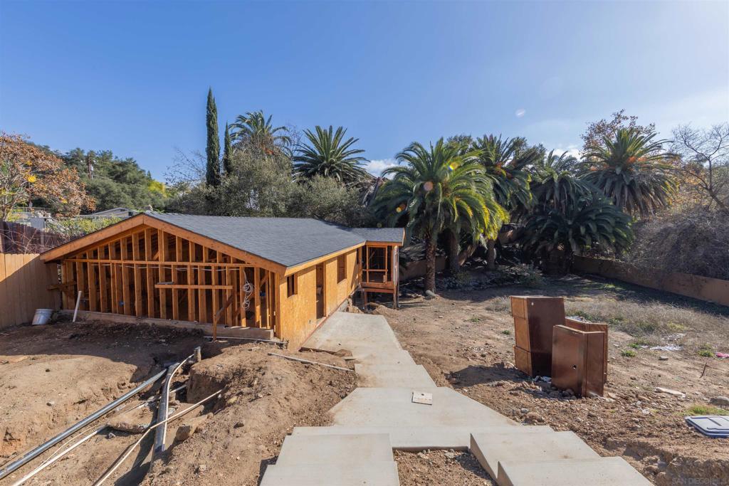 25734 Willow Ln | Similar Property Thumbnail 6