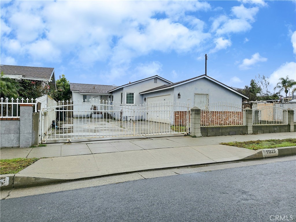 11825 Menlo Avenue | Similar Property Thumbnail