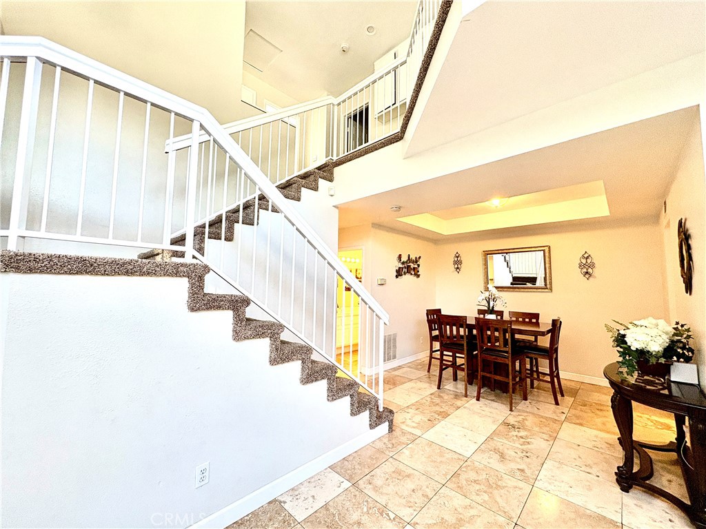 13039 Avenida Pescador | Similar Property Thumbnail 6