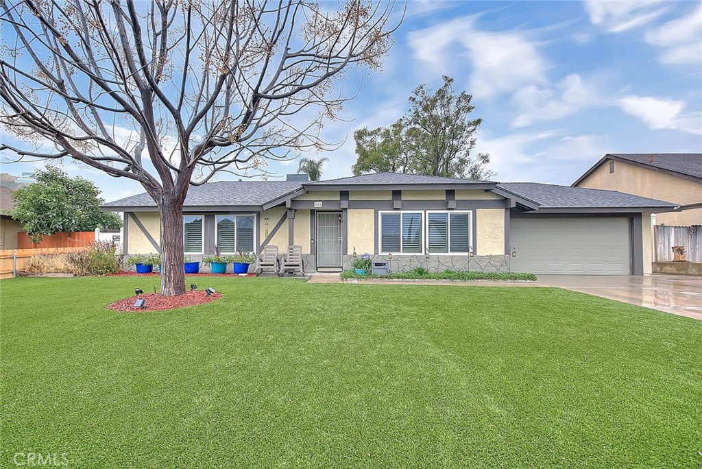 556 S Iris Avenue | Similar Property Thumbnail