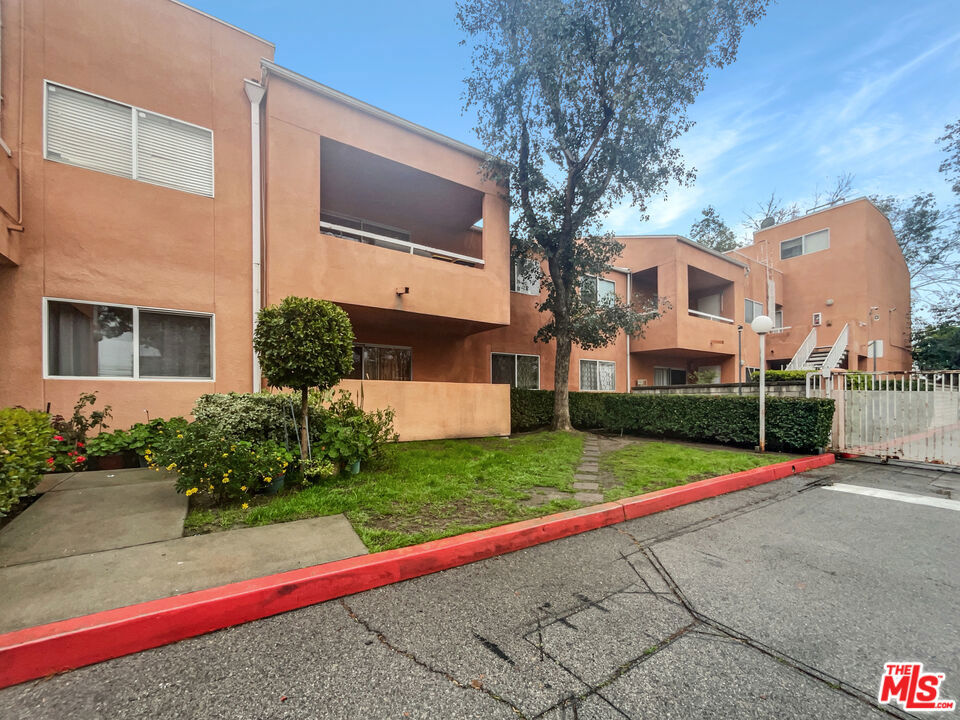 12601 Van Nuys Boulevard, #110 | Similar Property Thumbnail 8