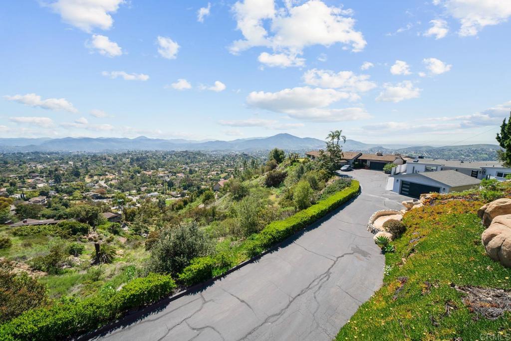 4824 Mount Helix Drive | Similar Property Thumbnail