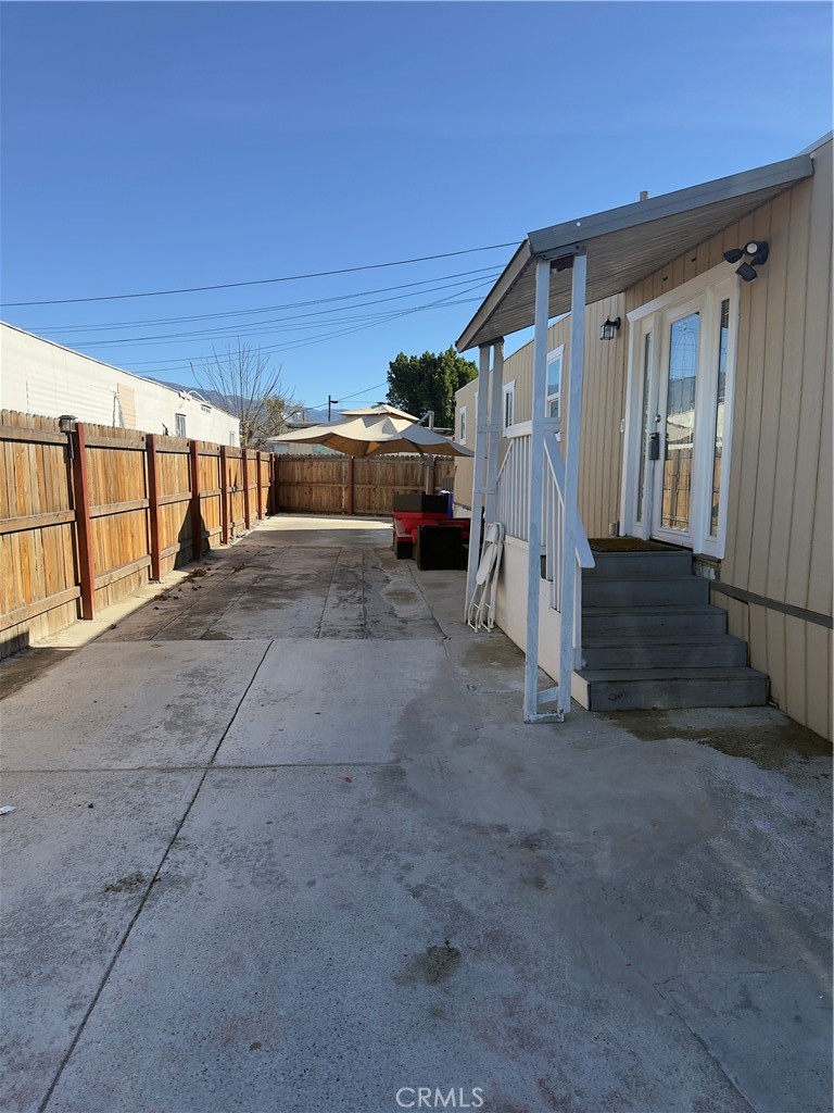 2250 W Darby , #6 | Similar Property Thumbnail 2