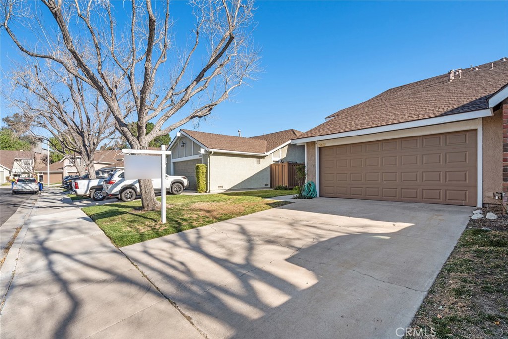 16620 Shinedale Drive | Similar Property Thumbnail