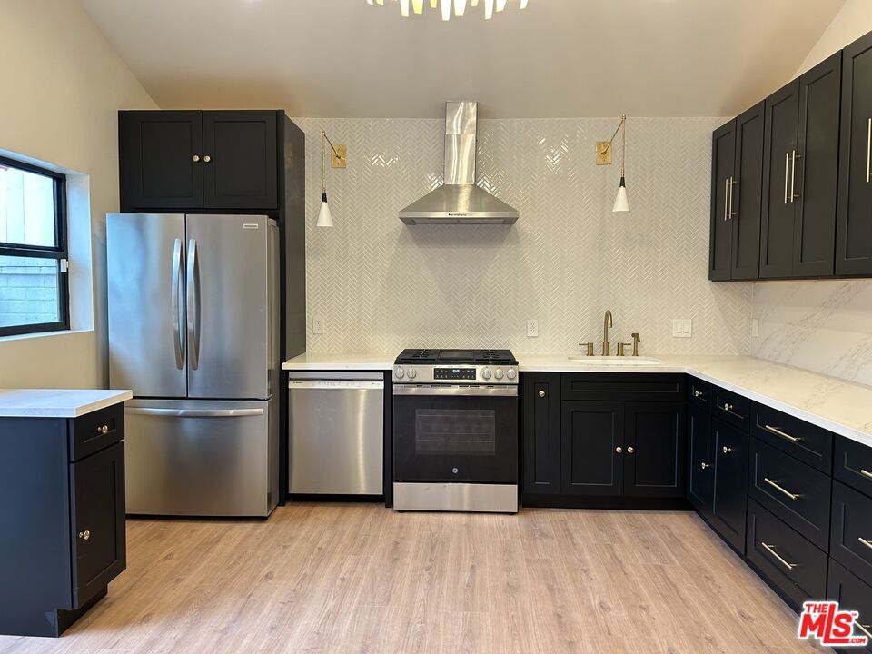 17209 Keswick Street | Similar Property Thumbnail