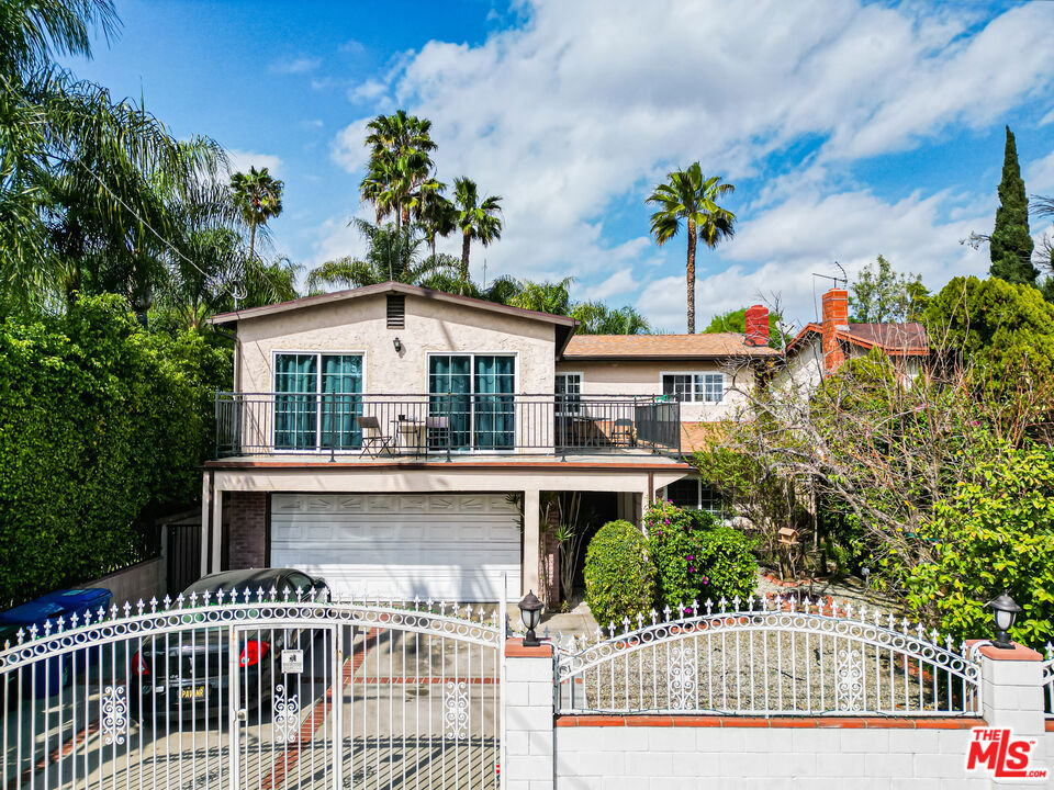 15415 Saticoy Street | Similar Property Thumbnail