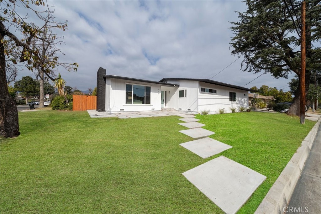 9647 Garibaldi Avenue | Similar Property Thumbnail