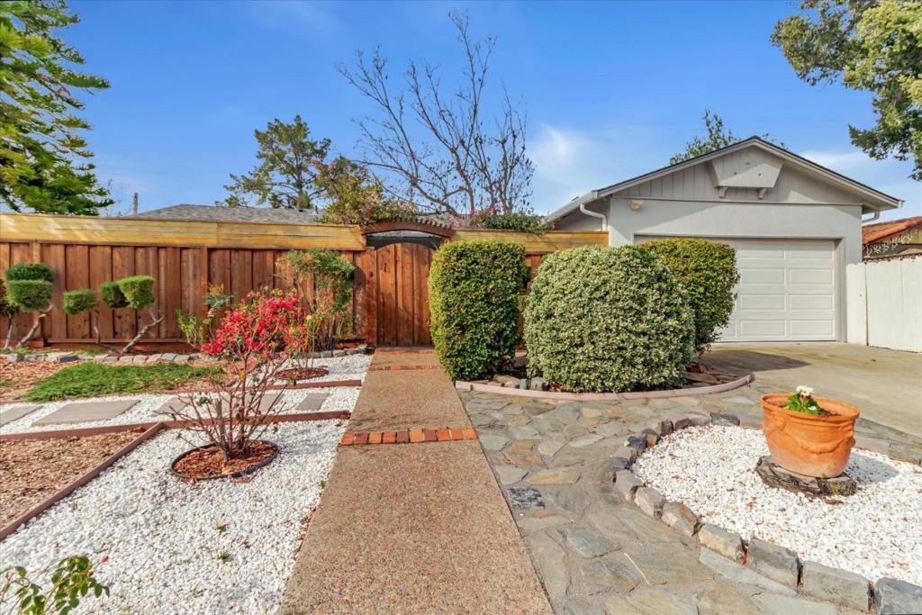 1497 Samedra Street | Similar Property Thumbnail 1