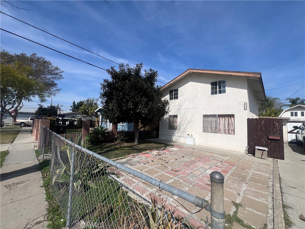 2721 W Olive Avenue | Similar Property Thumbnail 1