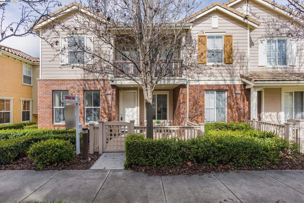 49063 Woodgrove Cmn | Similar Property Thumbnail