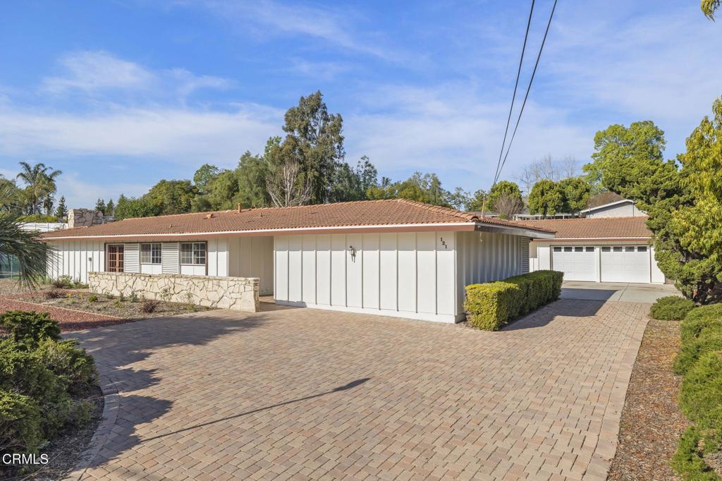 121 La Crescenta Drive | Similar Property Thumbnail