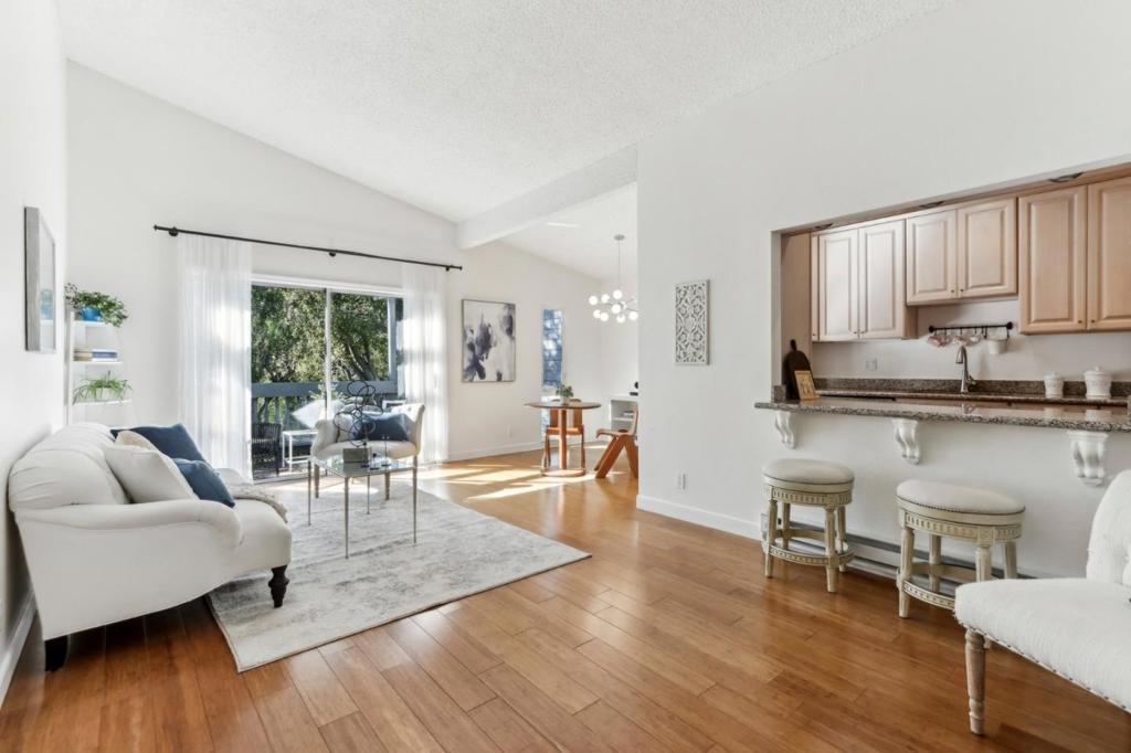 4185 George Avenue, #4 | Similar Property Thumbnail