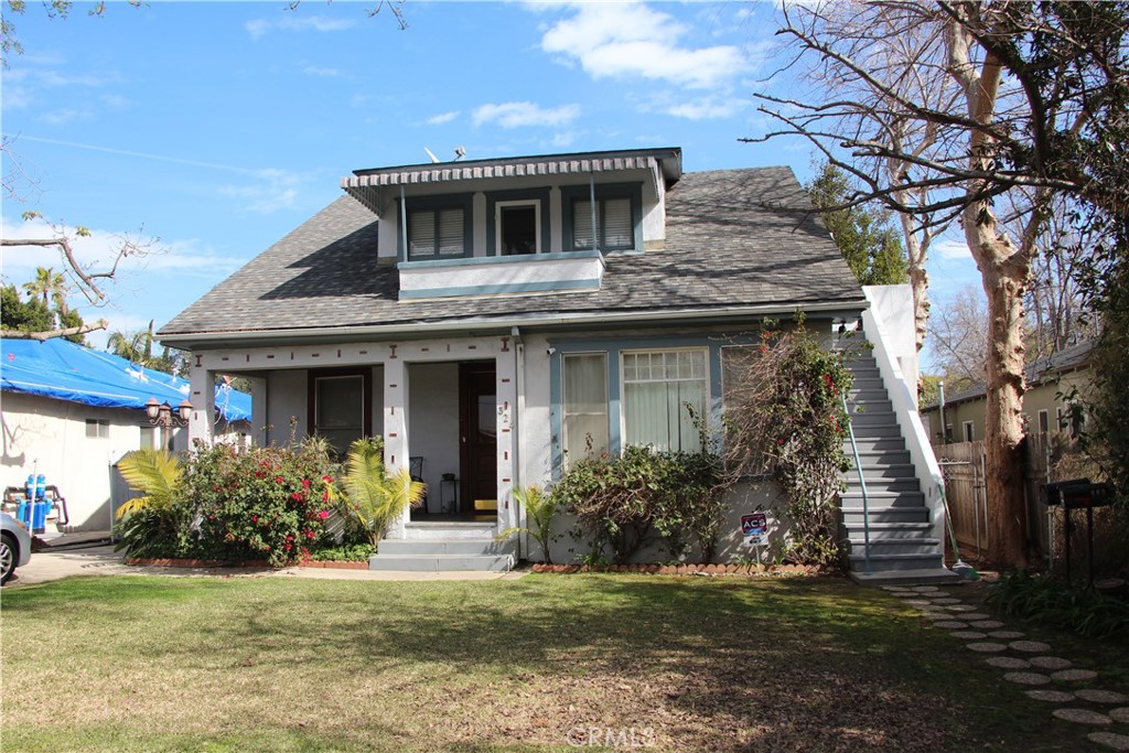 324 S Vinedo Avenue | Similar Property Thumbnail