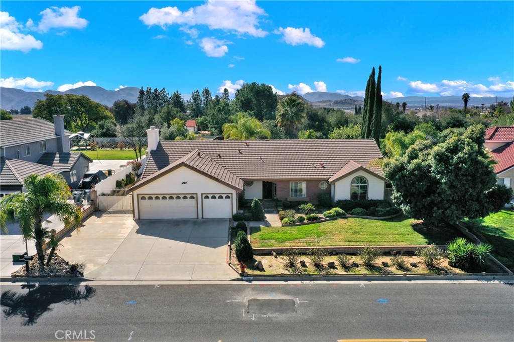 27975 Kalmia Avenue | Similar Property Thumbnail