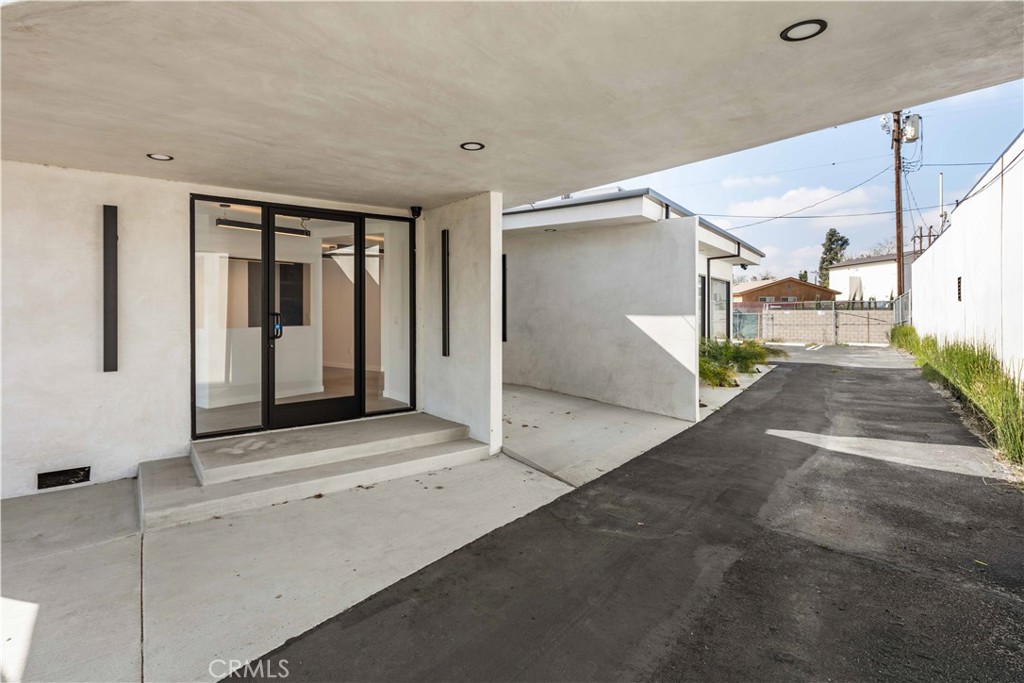 8809 Sunland Boulevard | Similar Property Thumbnail